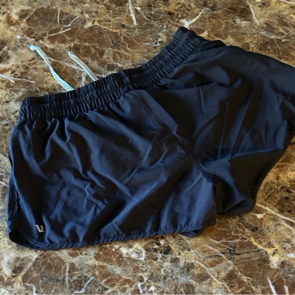 Vuori black Athletic Shorts - Picture 3 of 5